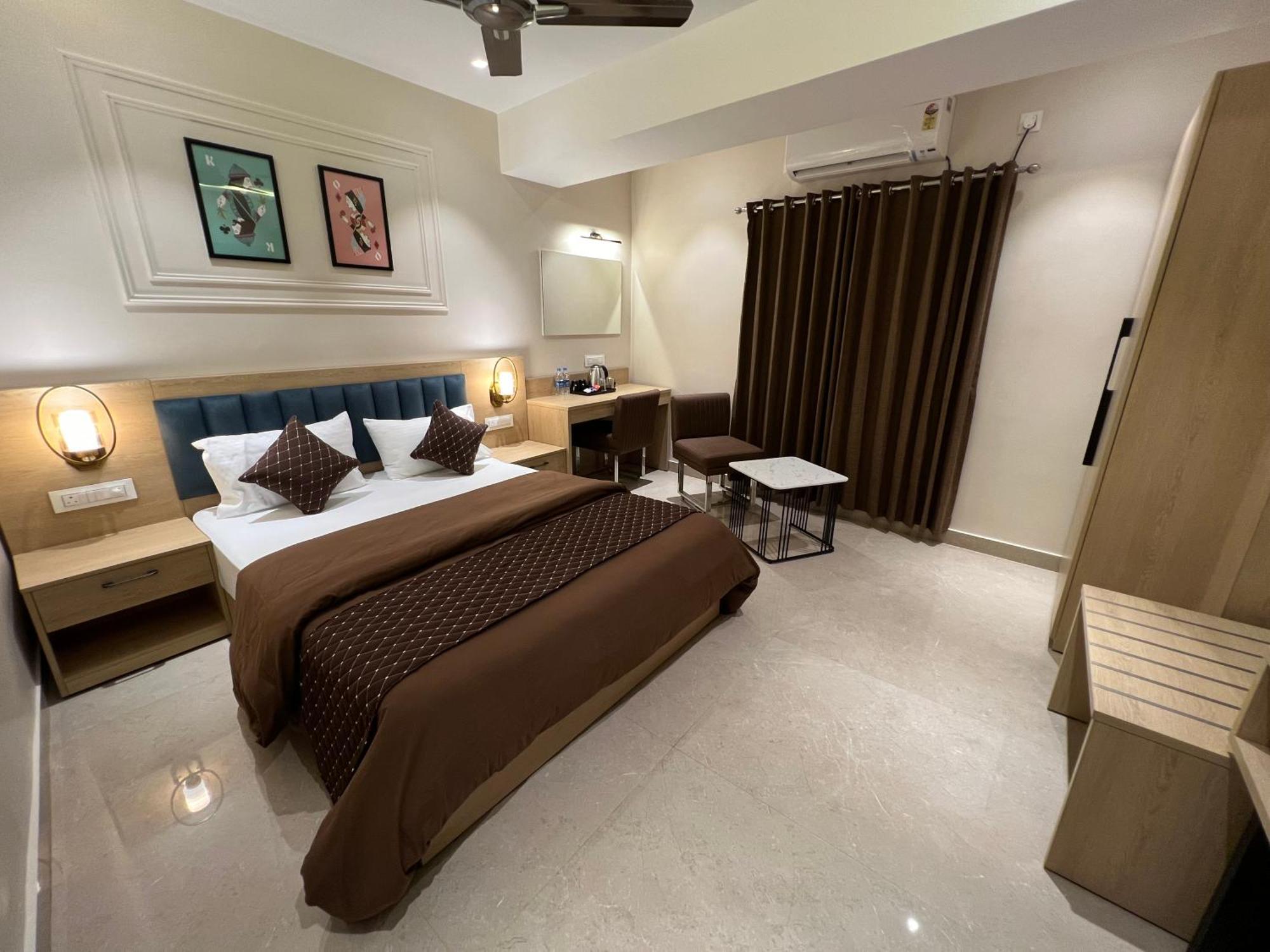 Hotel Sabera سيليجوري المظهر الخارجي الصورة