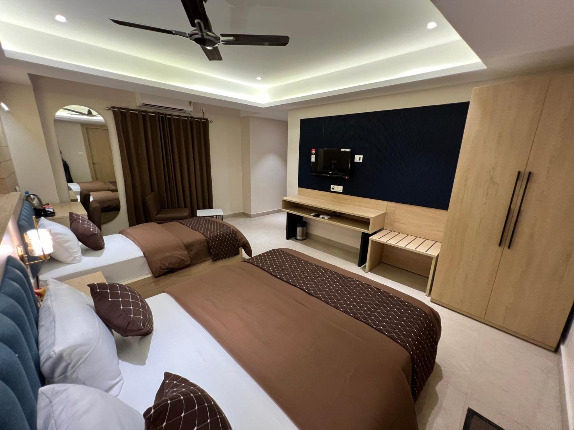 Hotel Sabera سيليجوري المظهر الخارجي الصورة
