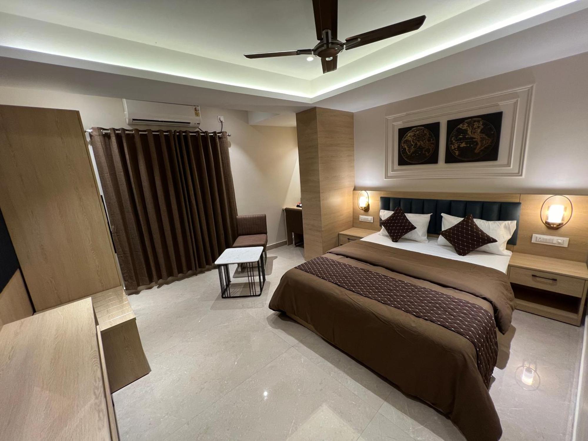 Hotel Sabera سيليجوري المظهر الخارجي الصورة